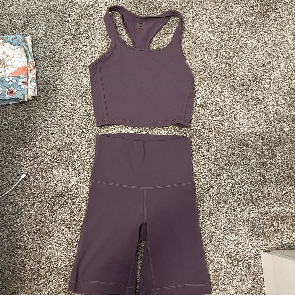 Aritzia TNA Biker Short Set